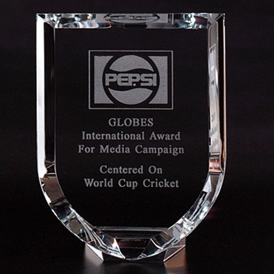 Optical Cut Crystal Shield Award (5 ½" x 4 ¼")