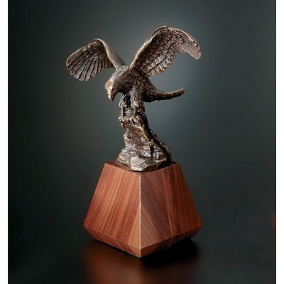 Pinnacle Eagle Award w/ Walnut Base