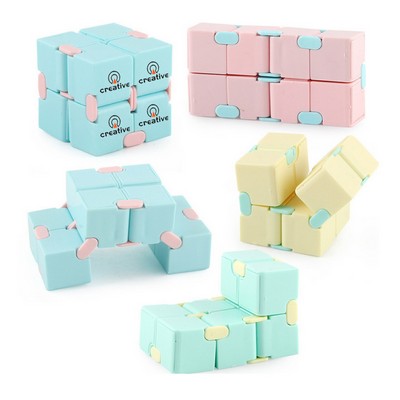 Two-Colors Infinite Cube Puzzel