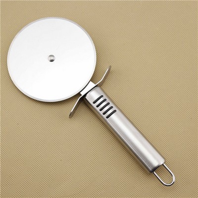 #3 Stainless Steel Pizza Cutter