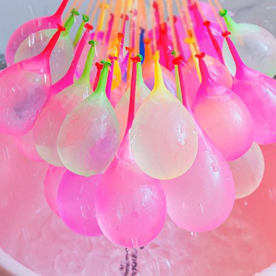 Outdoors Rapid-Filling Water Balloon