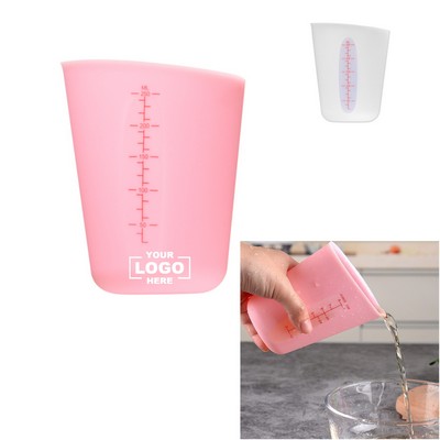 Non-Stick Silicone Measuring Cup