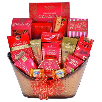 Holiday Dreams Gift Basket