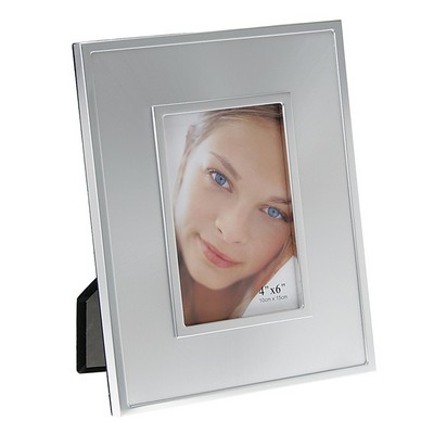 Silver Photo Frame w/Radial Pattern (4"x6")