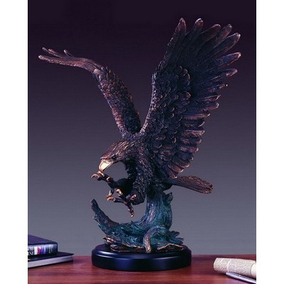 Brown Descending Eagle & Tree Stump Trophy w/Round Base (24"x25")