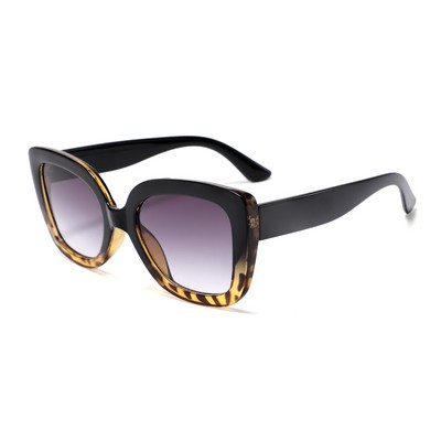 Sunglasses - Gradient Smoke Lenses - Tortoise Frames